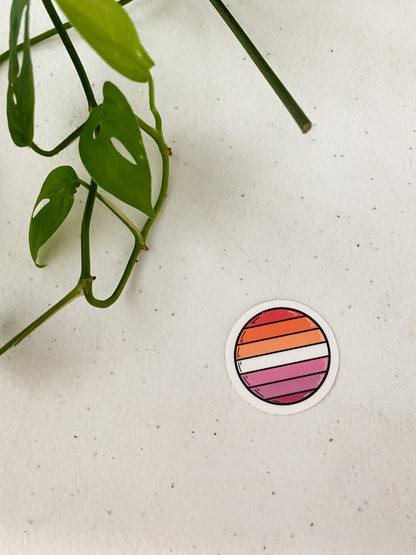 Single LGBT round sticker (lesbian)