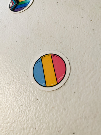 Single LGBT round sticker (pansexual)